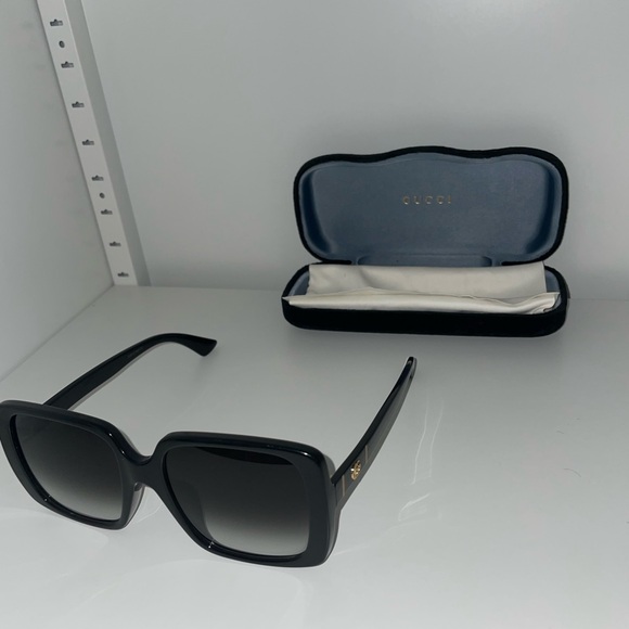 Gucci Black Gradient Square Sunglasses - Picture 1 of 13